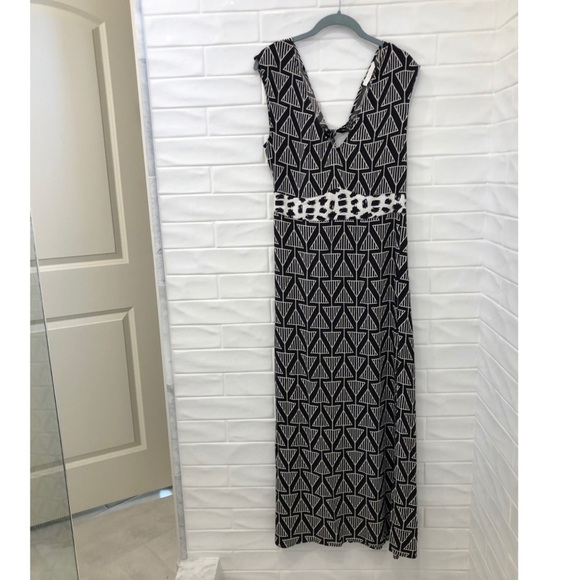 TALULAH Aztec Skies Maxi Dress Black And White - Picture 3 of 8